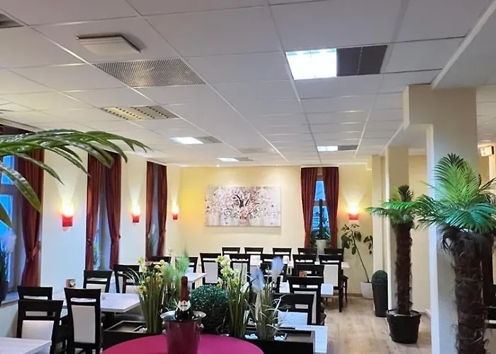 Deutsches Haus Und Restaurant Olympia Отель 2*