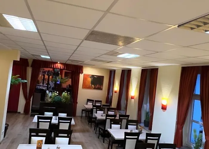 Deutsches Haus Und Restaurant Olympia 2*