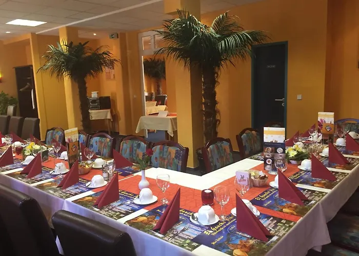 Deutsches Haus Und Restaurant Olympia ホテル 2*